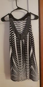 Sleeveless Avenue Shirt